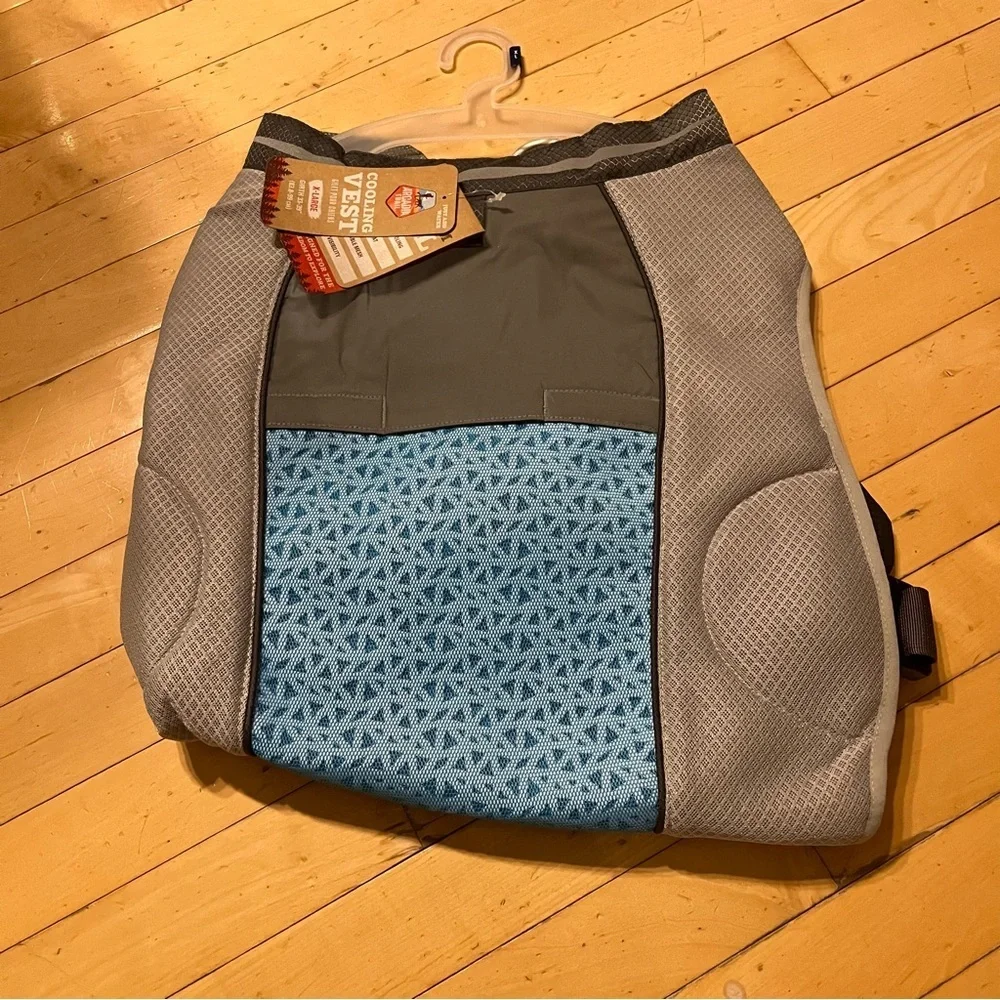 Arcadia Trails NWT Cooling Vest Dog Grey Blue High Visibility Breathable